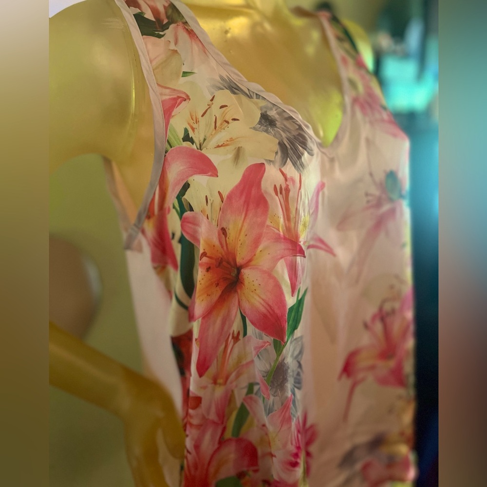 Women’s Lilly Floral Pink Summer Sleeveless Top